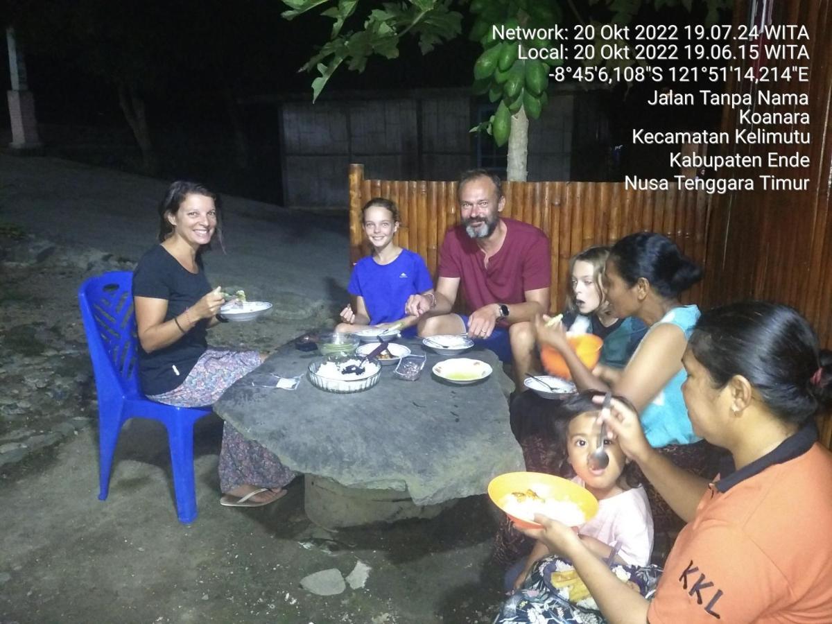 Family Guest House Moni Kelimutu Εξωτερικό φωτογραφία